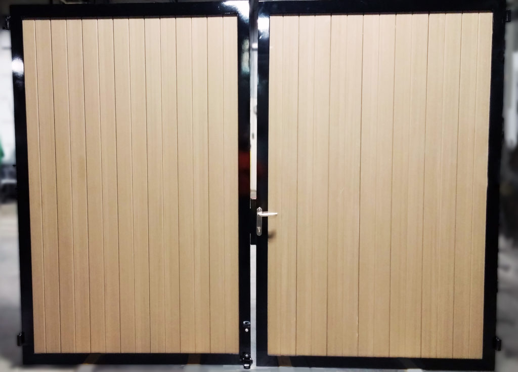 PalmSHIELD's new Sampson Commercial Swing Gate with a hollow U-shaped tube frame 