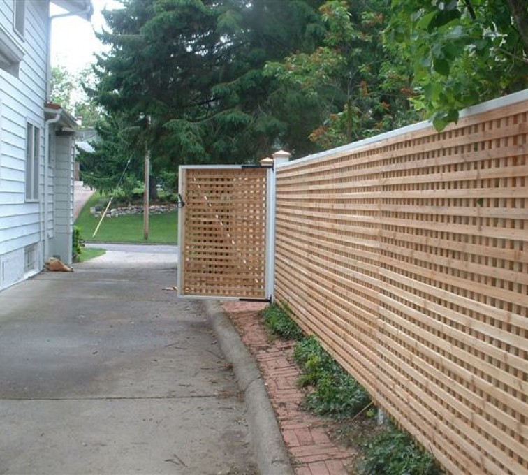 chain link fence lattice diy