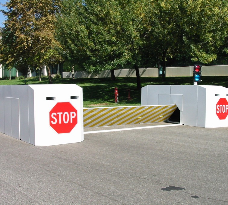 The American Fence Company - K-Rated Vehicle Restraint Systems Fencing, 2112 Mobile Vehicle Barrier