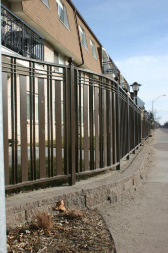 4-6 foot tall decorative ornamental black iron fence with flat rectangular look